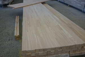 spárovka Modřín cink